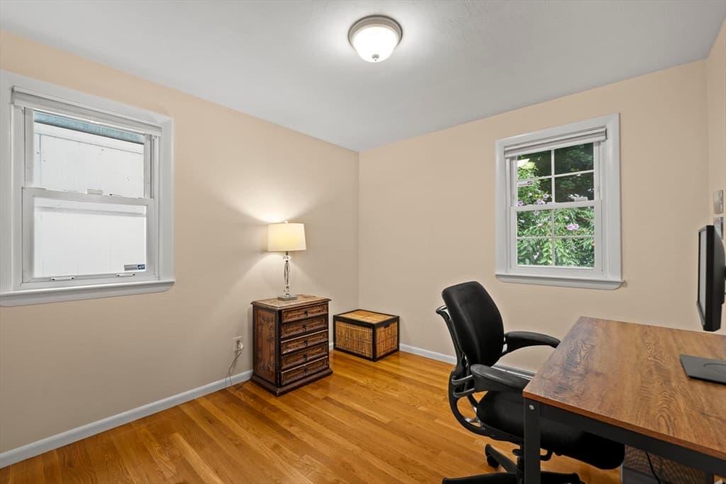 134 Marshall Ave, Lowell MA 01851 photo 17