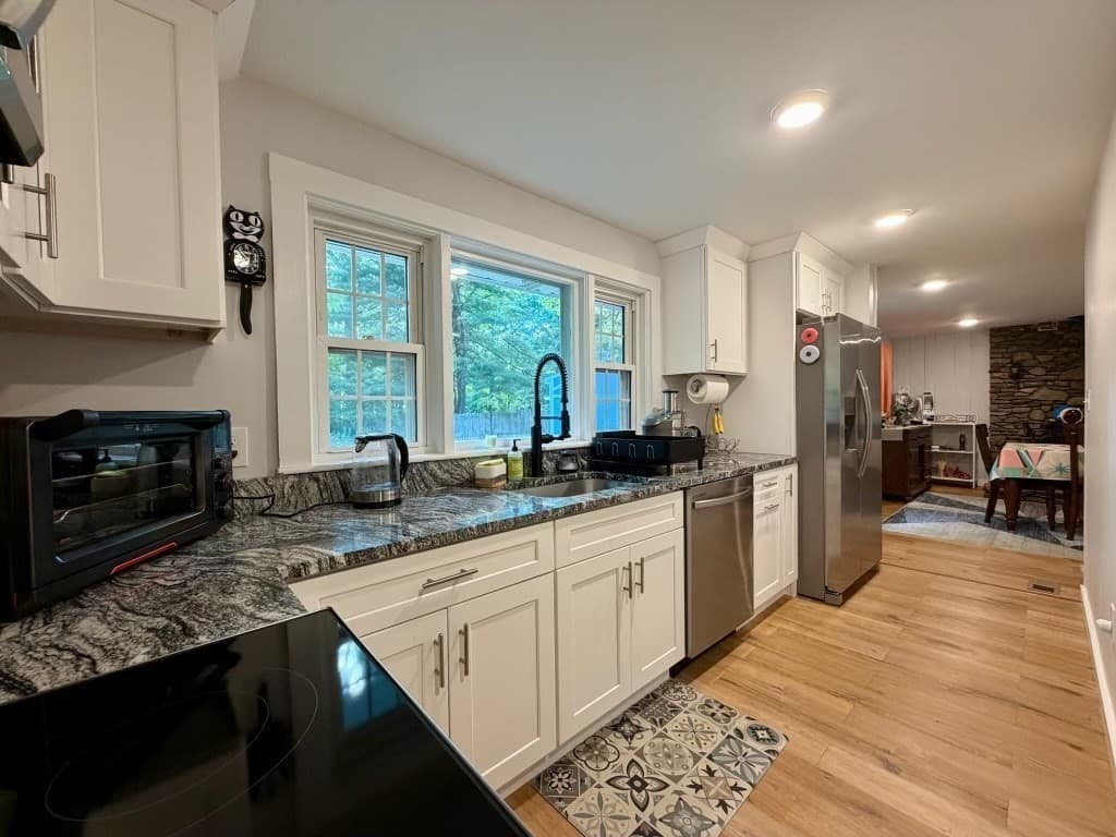 47 Starr Rd, Bridgewater MA 02324 photo 4
