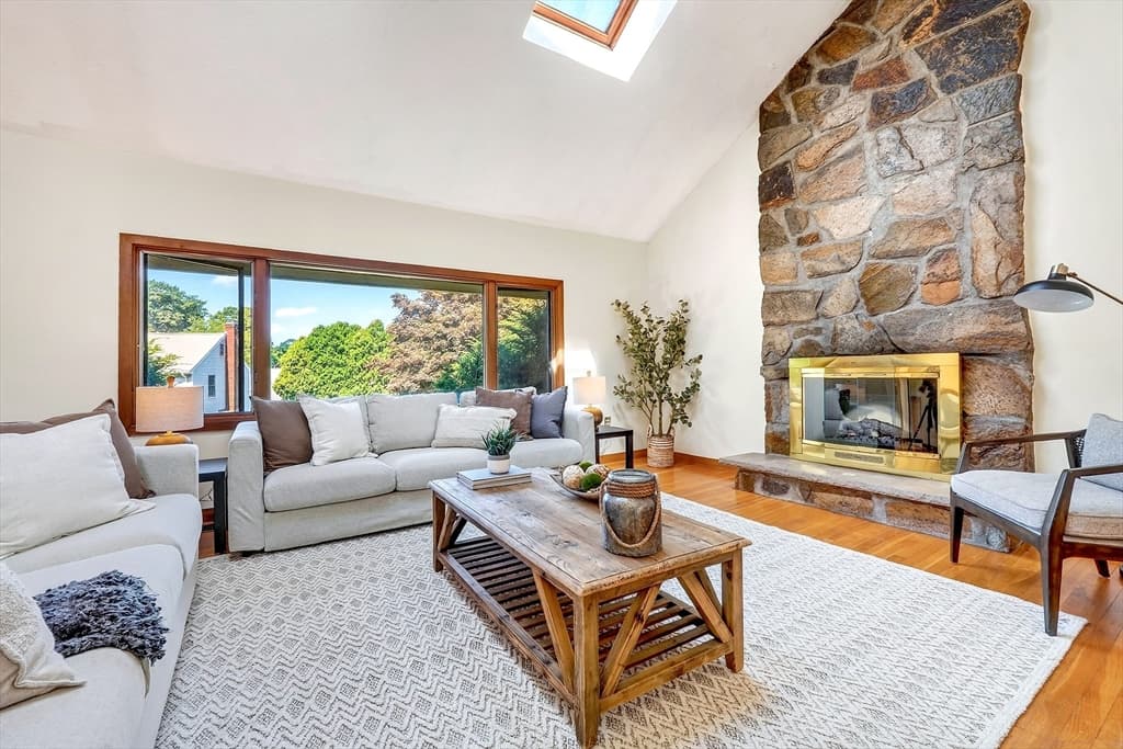 3 Macone Cir, Stoneham MA 02180 photo 5