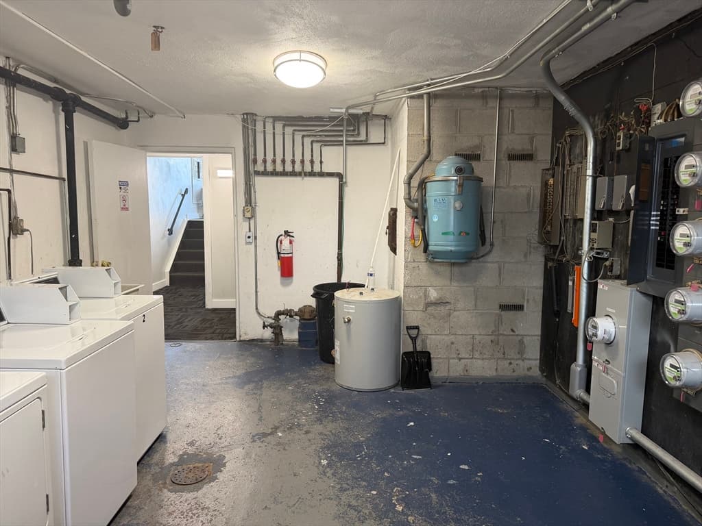 5+ Family - 5+ Units Up/Down at 20 Hy-Sil Ave, Chelsea MA 02150, Chelsea, photo 12 of 23