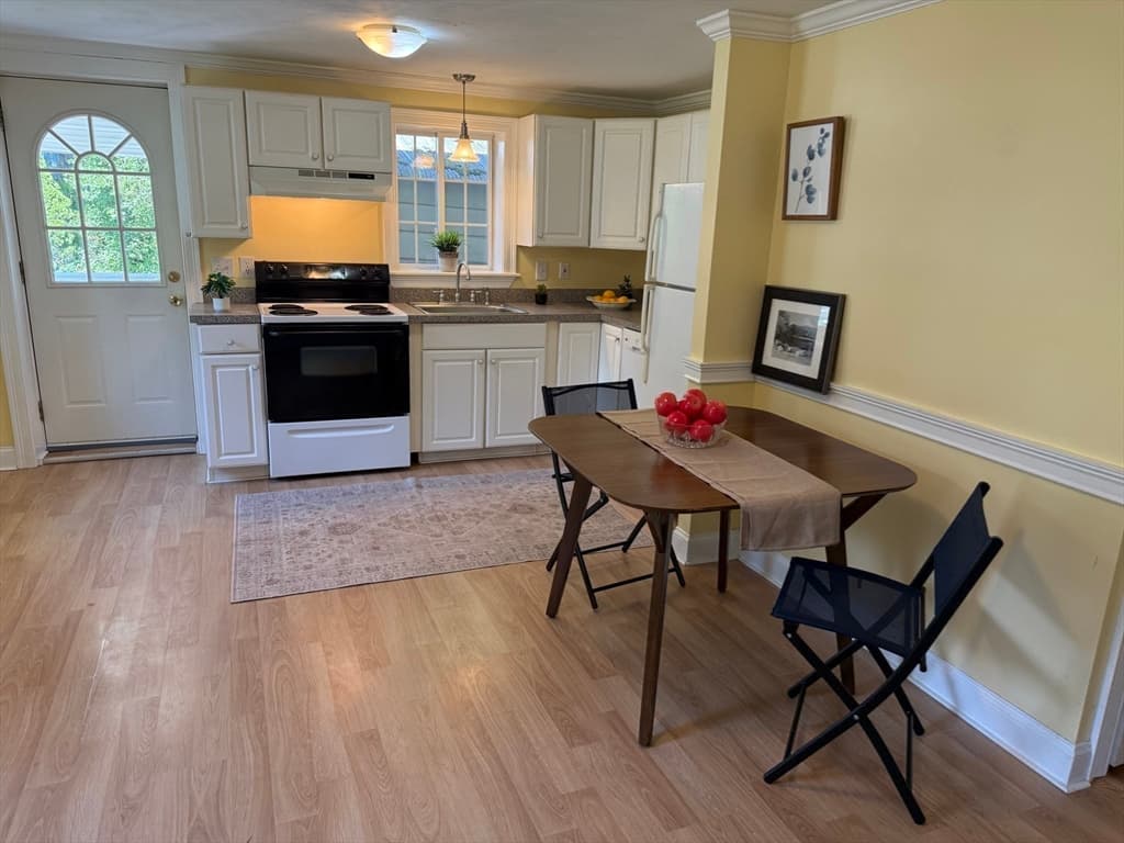 Single Family Residence at 8 Warren Road, Auburn MA 01501, Auburn, photo 3 of 25