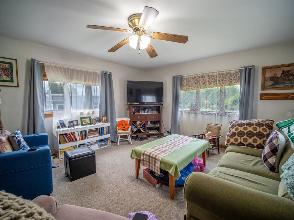 27 Clems Way, Acushnet MA 02743 photo 5