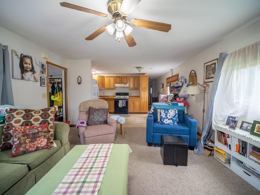 27 Clems Way, Acushnet MA 02743 photo 4