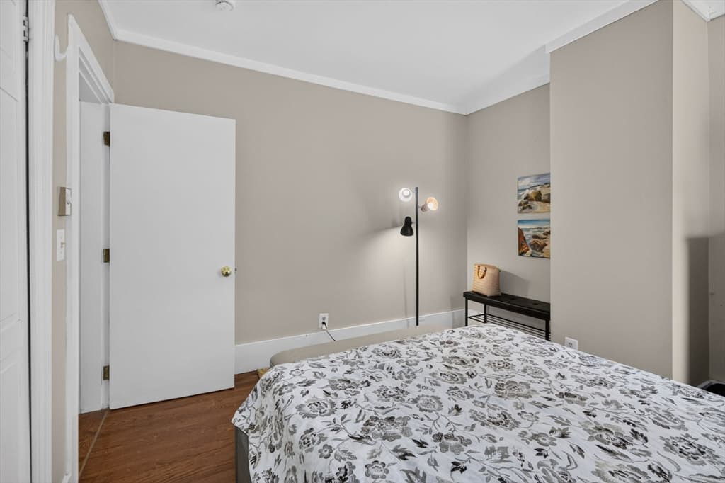 65 Howard St # 2, Cambridge MA 02139 photo 3