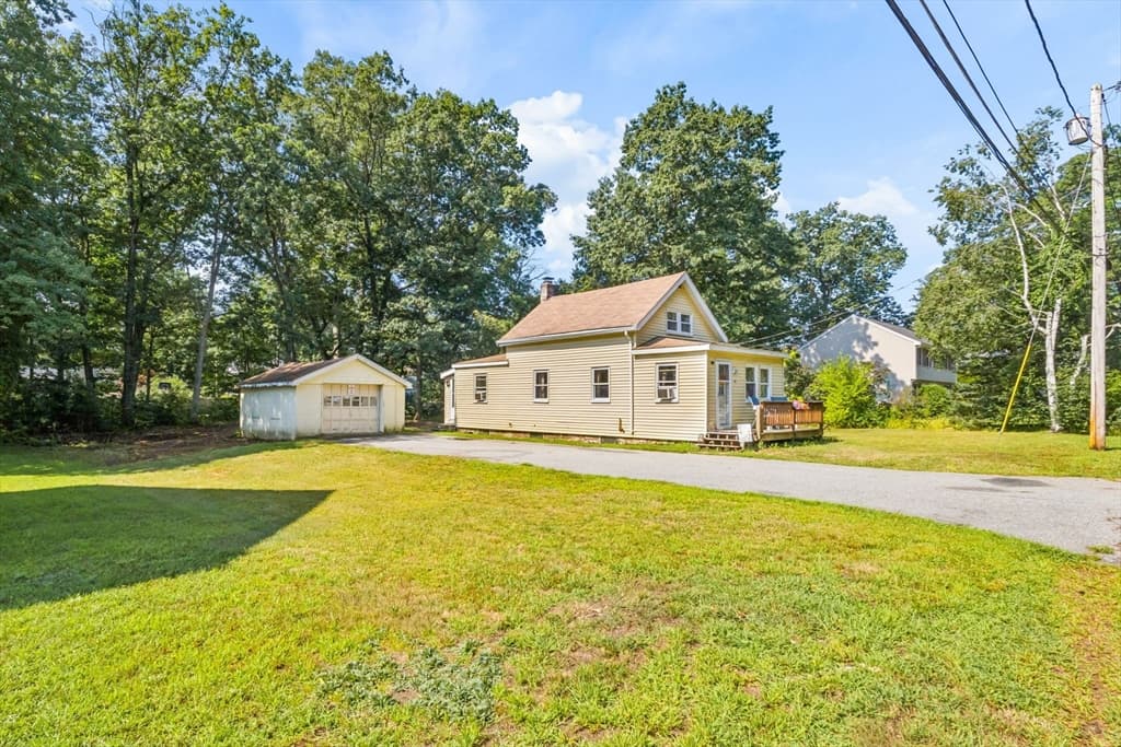 59 School St, Tewksbury MA 01876 photo 4