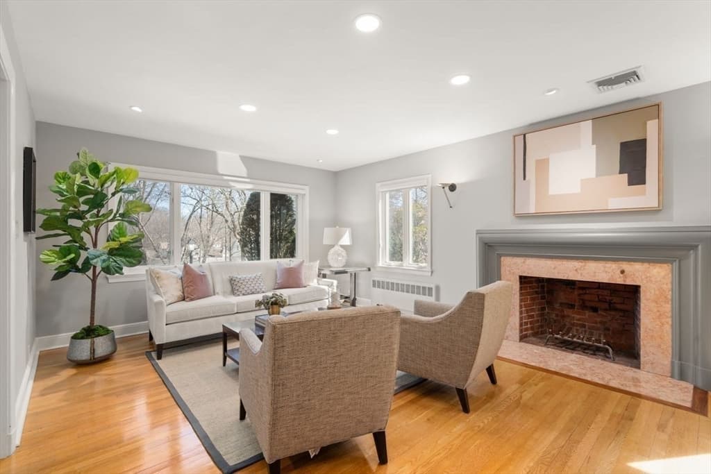 52 Clinton Road, Brookline MA 02445 photo 5