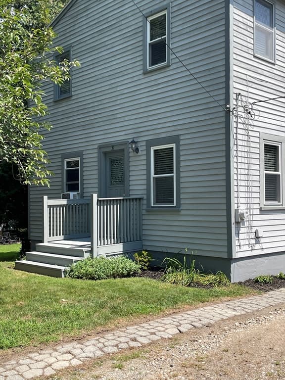 31 Stockholm St, Bellingham MA 02019 photo 2