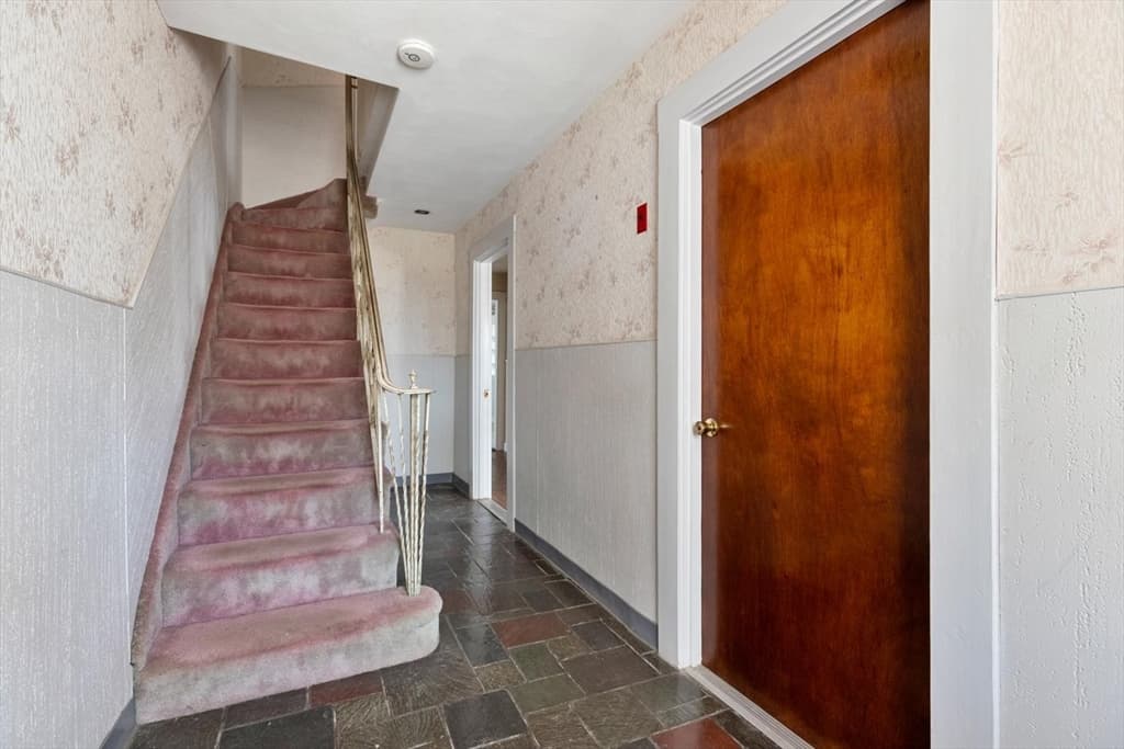 51 Oakland Street, Malden MA 02148 photo 4