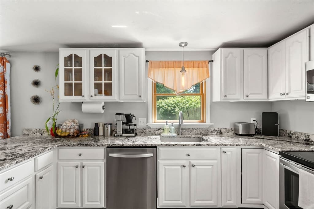 13 Sandy Pond Rd, Ayer MA 01432 photo 5