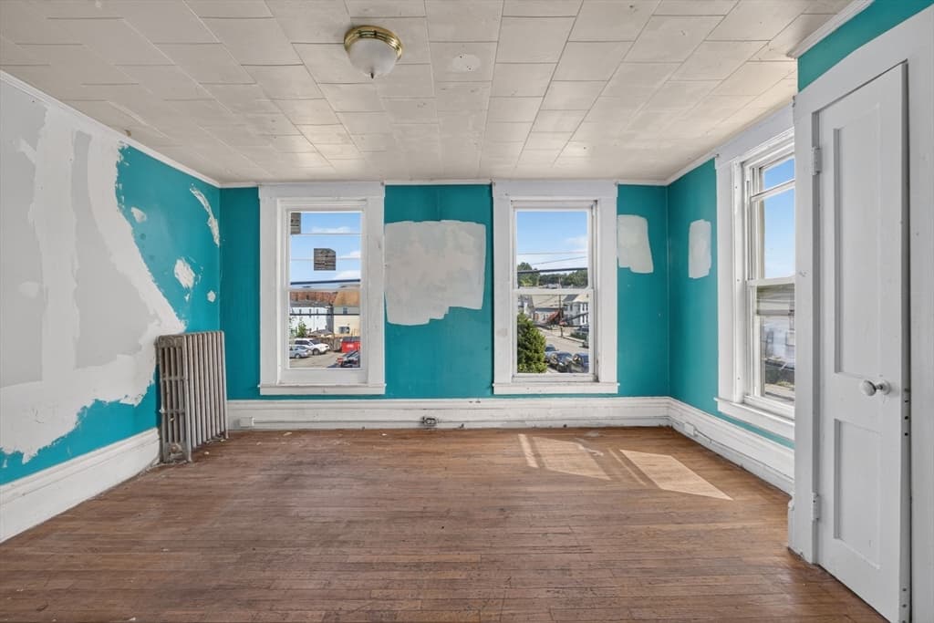 37 Fourth St, Lowell MA 01850 photo 26