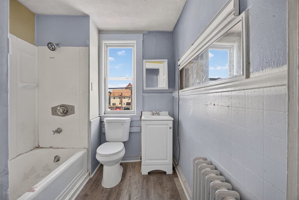 37 Fourth St, Lowell MA 01850 photo 28