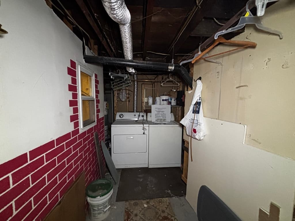 109 Kingsley St, Springfield MA 01104 photo 26