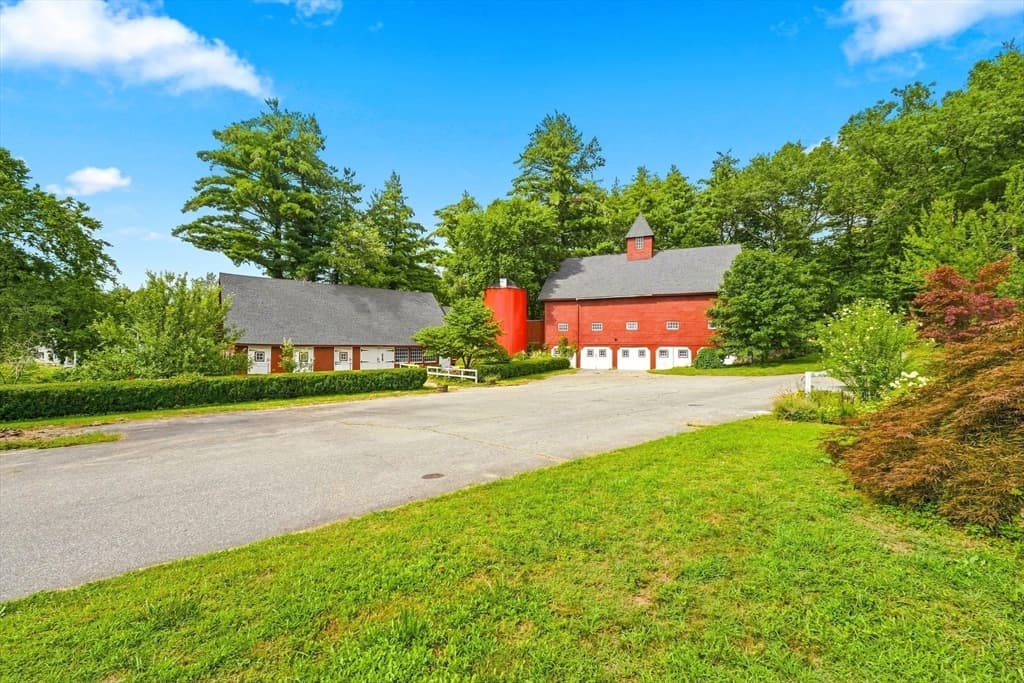 176 Sherburne Ave, Tyngsborough MA 01879 photo 23
