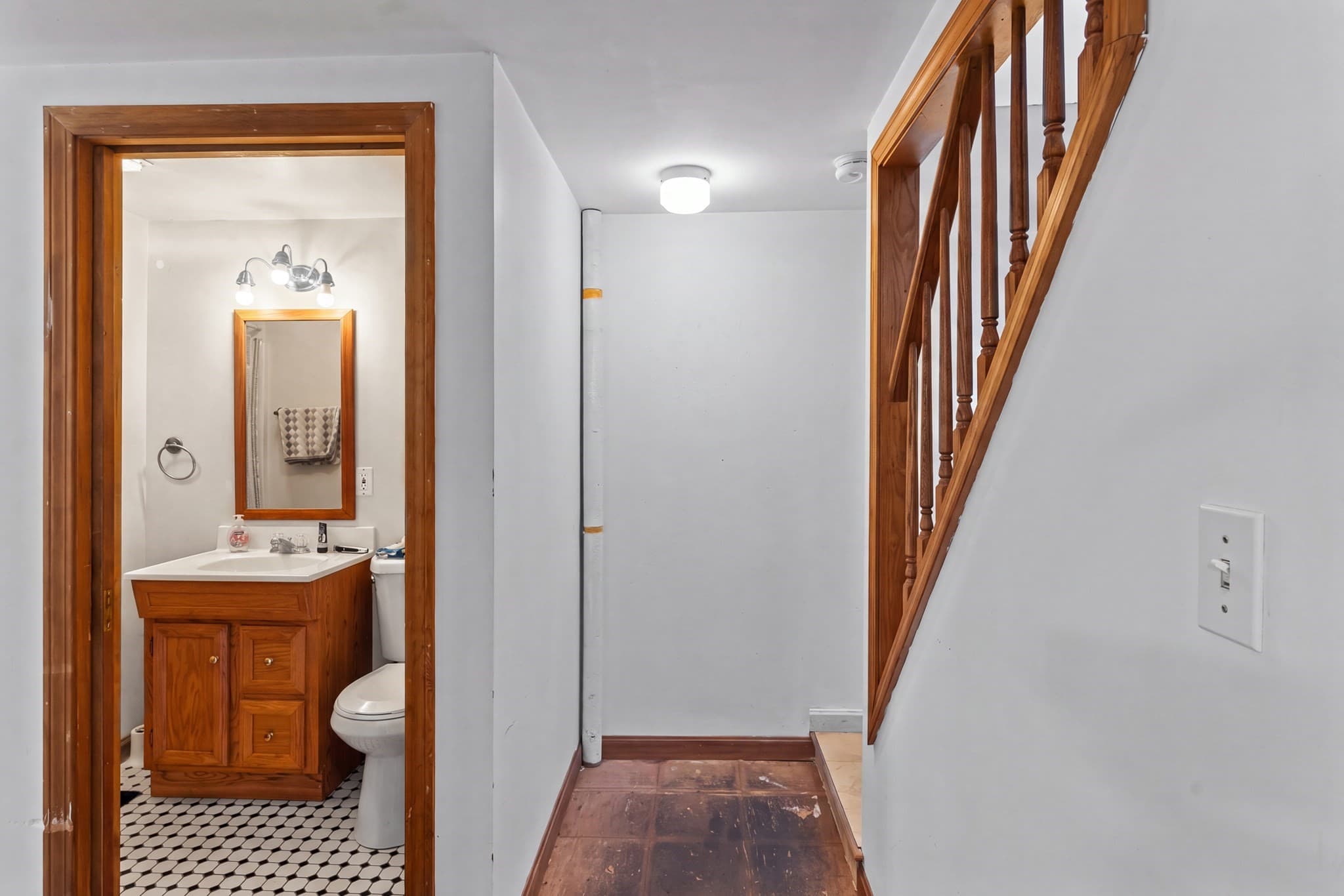 Multi Family at 9 Mechanic St, Framingham MA 01701, Framingham, photo 12 of 31
