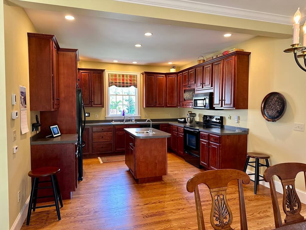 Single Family Residence at 4 Crestview Drive, Deerfield MA 01373, Deerfield, photo 26 of 42