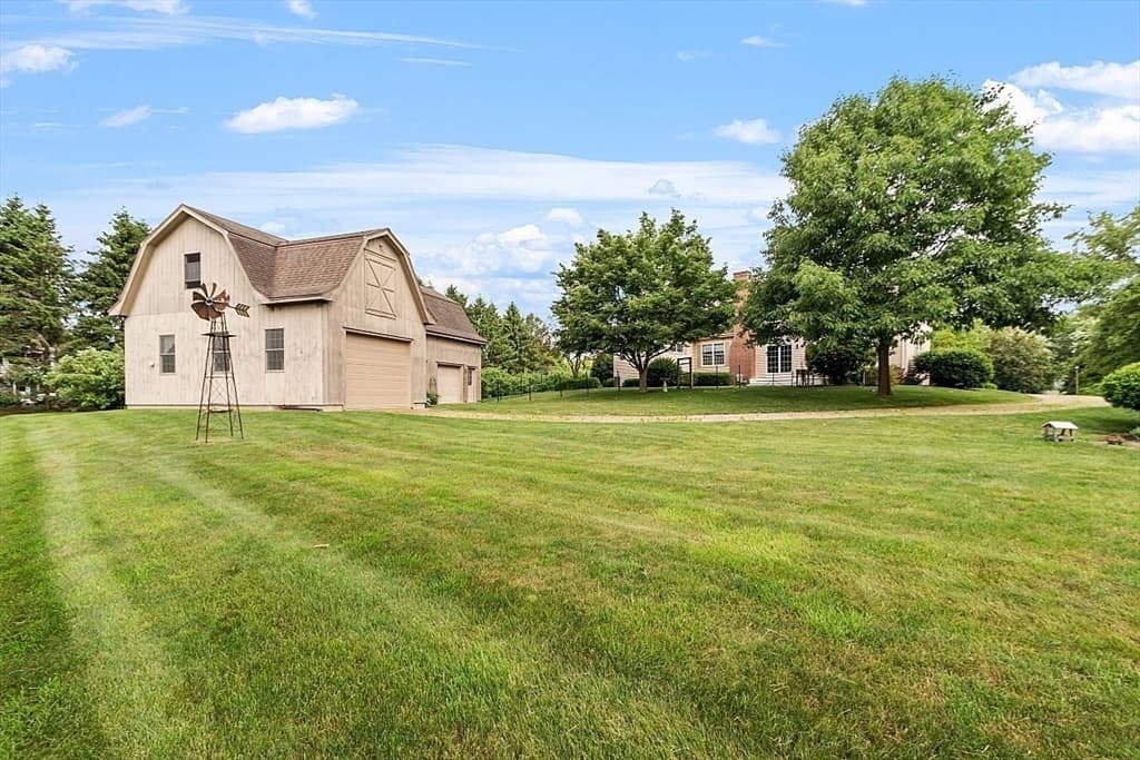 Single Family Residence at 4 Crestview Drive, Deerfield MA 01373, Deerfield, photo 5 of 42