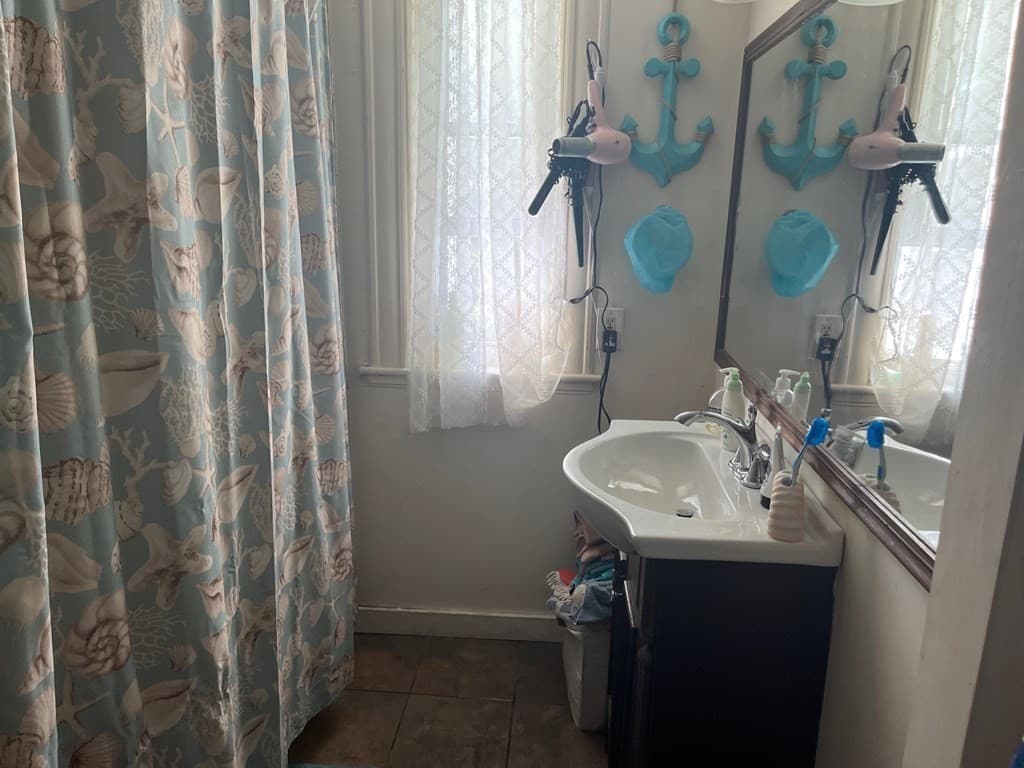 56-58 Devens St, Greenfield MA 01301 photo 27
