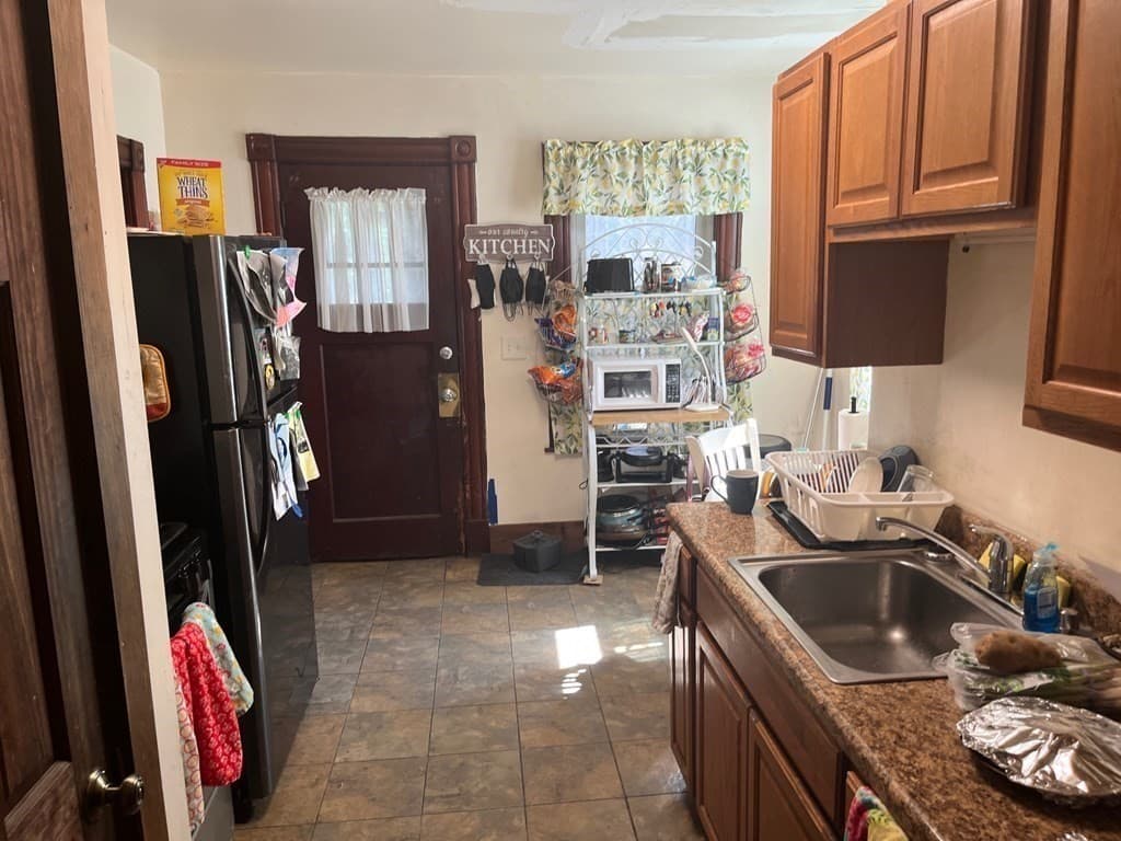 56-58 Devens St, Greenfield MA 01301 photo 29