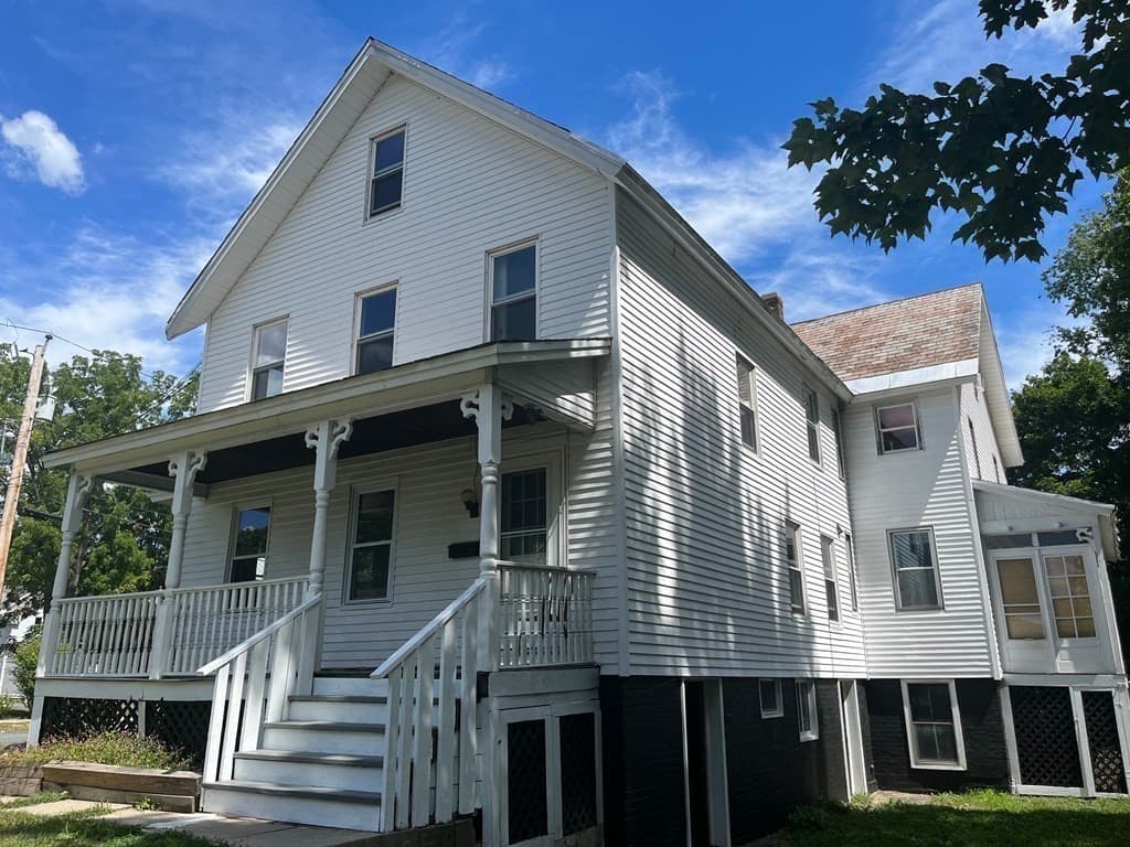 56-58 Devens St, Greenfield MA 01301 photo 4
