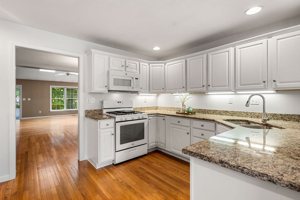 14 Wessonville Village Way # 79, Westborough MA 01581 photo 12