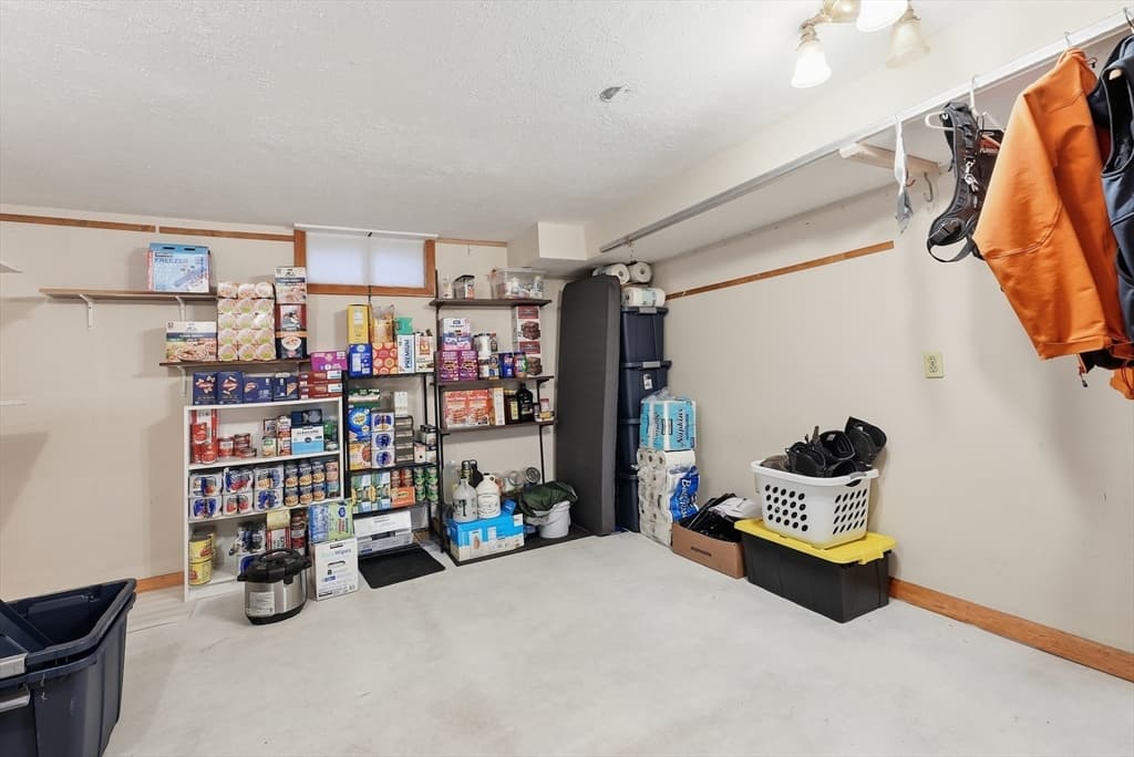 478 Western Ave, Westfield MA 01085 photo 35