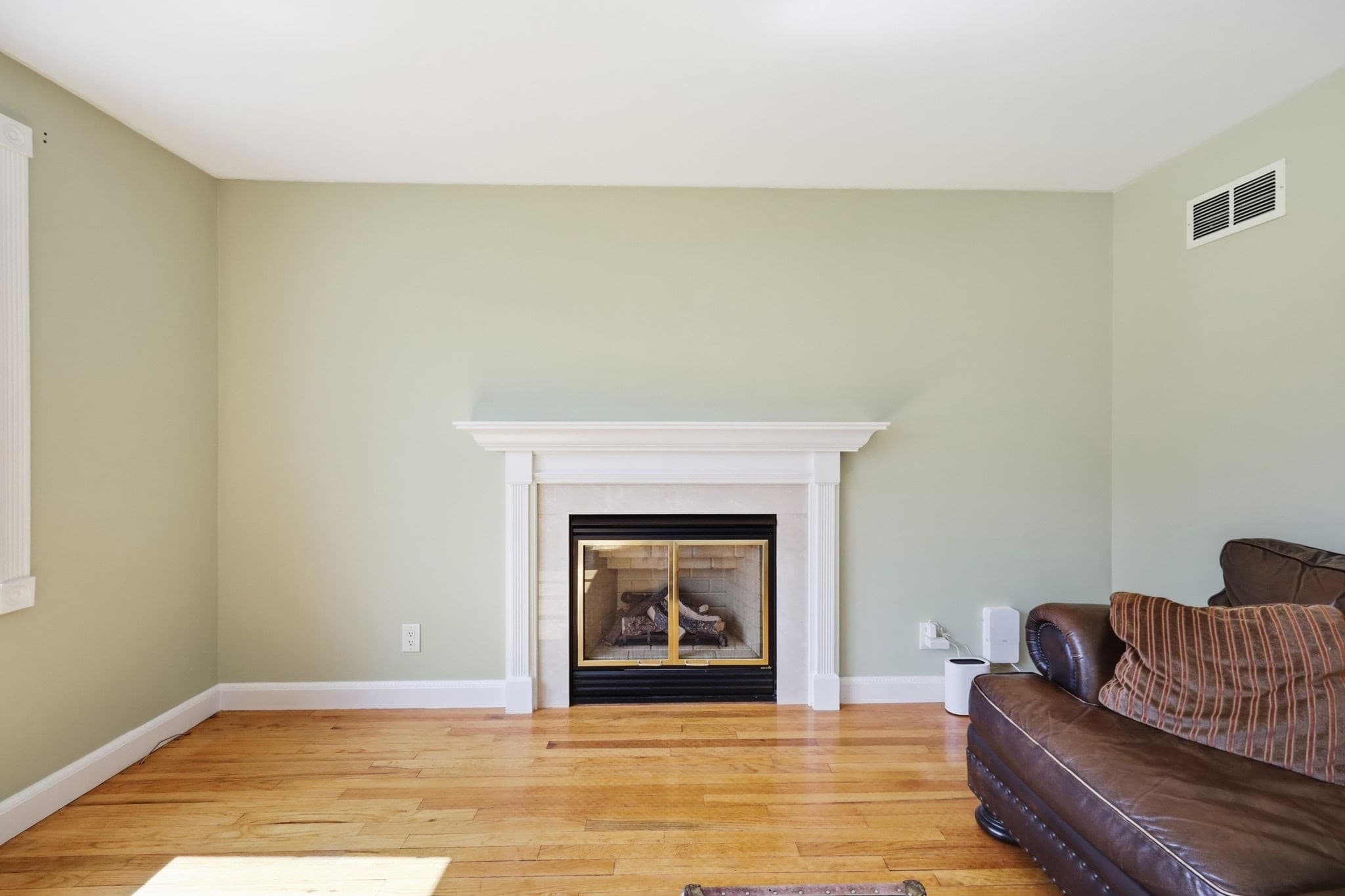 Single Family Residence at 71 Ogden St, Springfield MA 01151, Springfield, photo 13 of 34