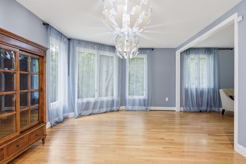 247 Hampstead St, Methuen MA 01844 photo 14