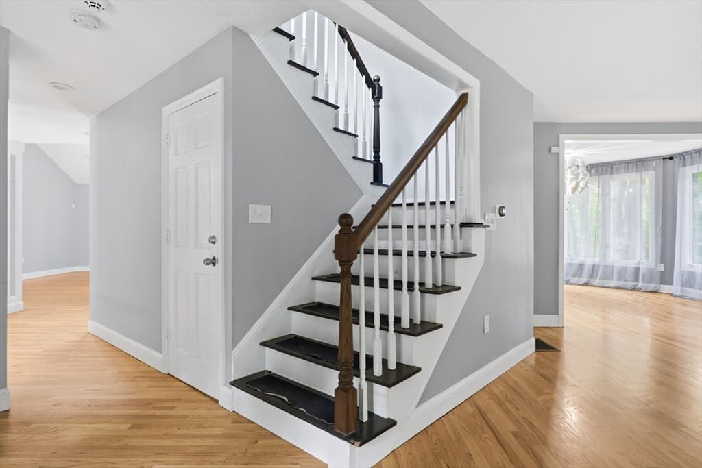 247 Hampstead St, Methuen MA 01844 photo 11