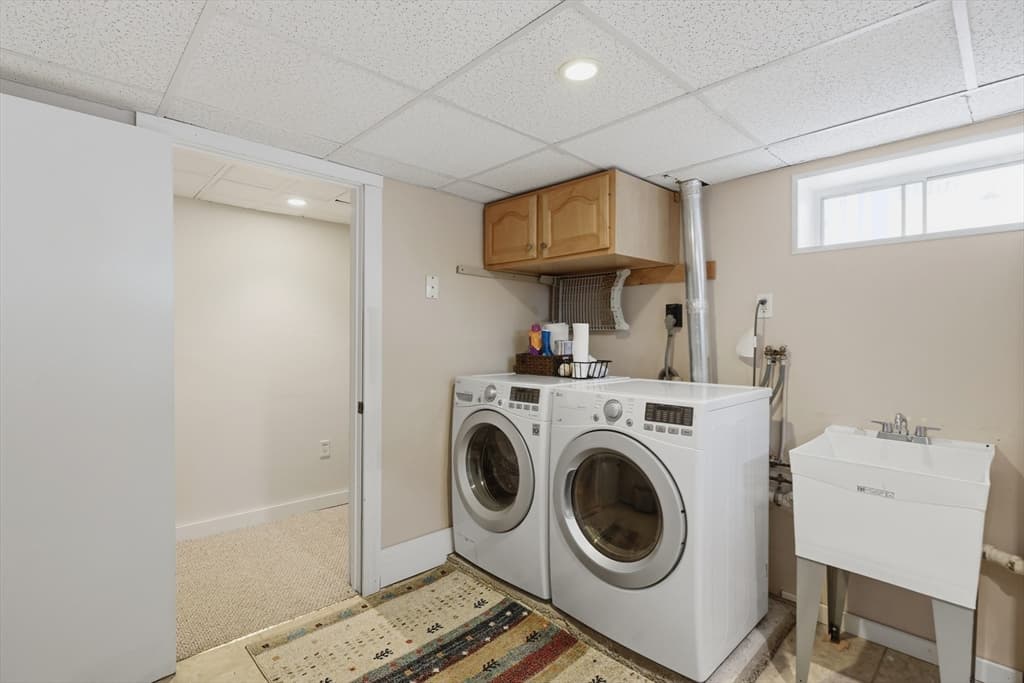 66 Damon Rd, Medford MA 02155 photo 32