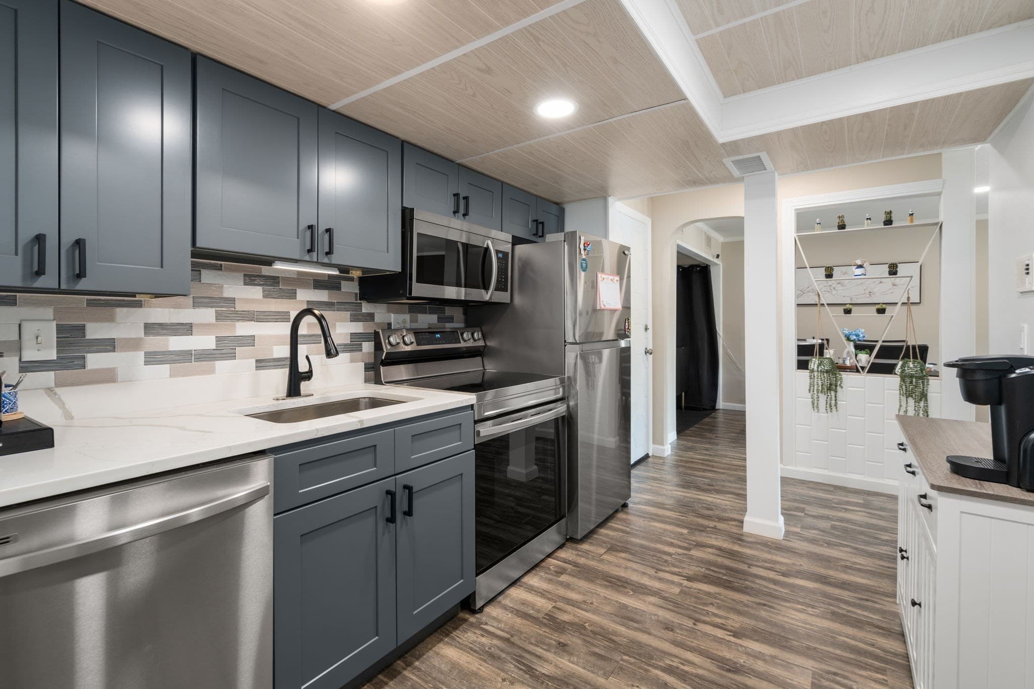 Condominium at 12 Shadowbrook Ln # 3, Milford MA 01757, Milford, photo 13 of 29