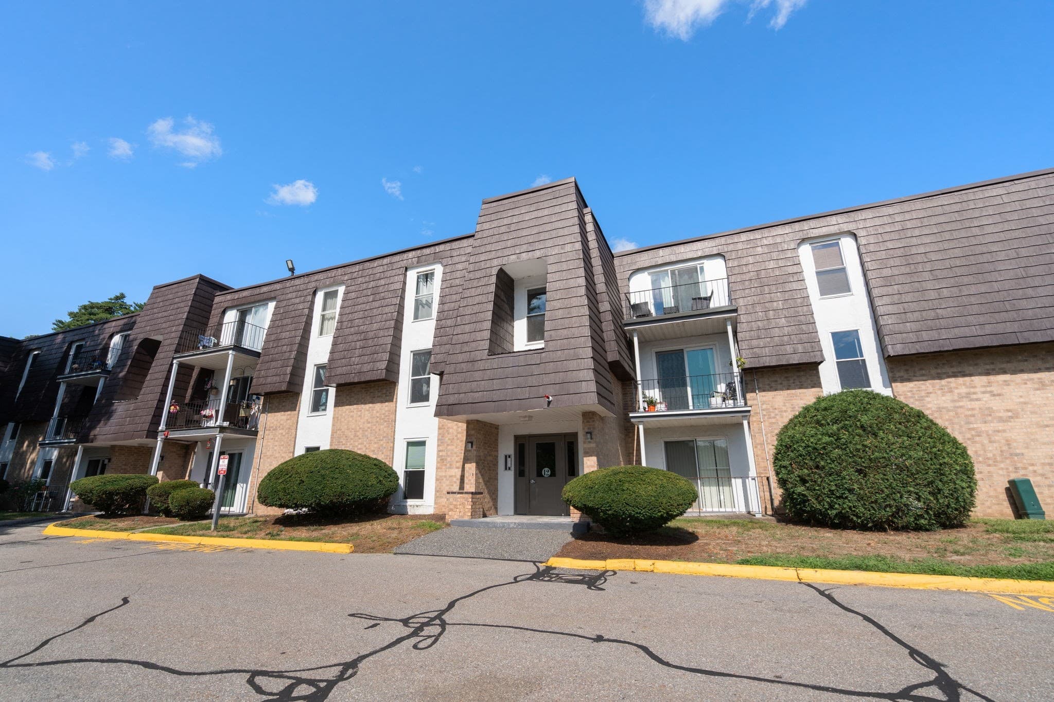 12 Shadowbrook Ln # 3, Milford MA 01757