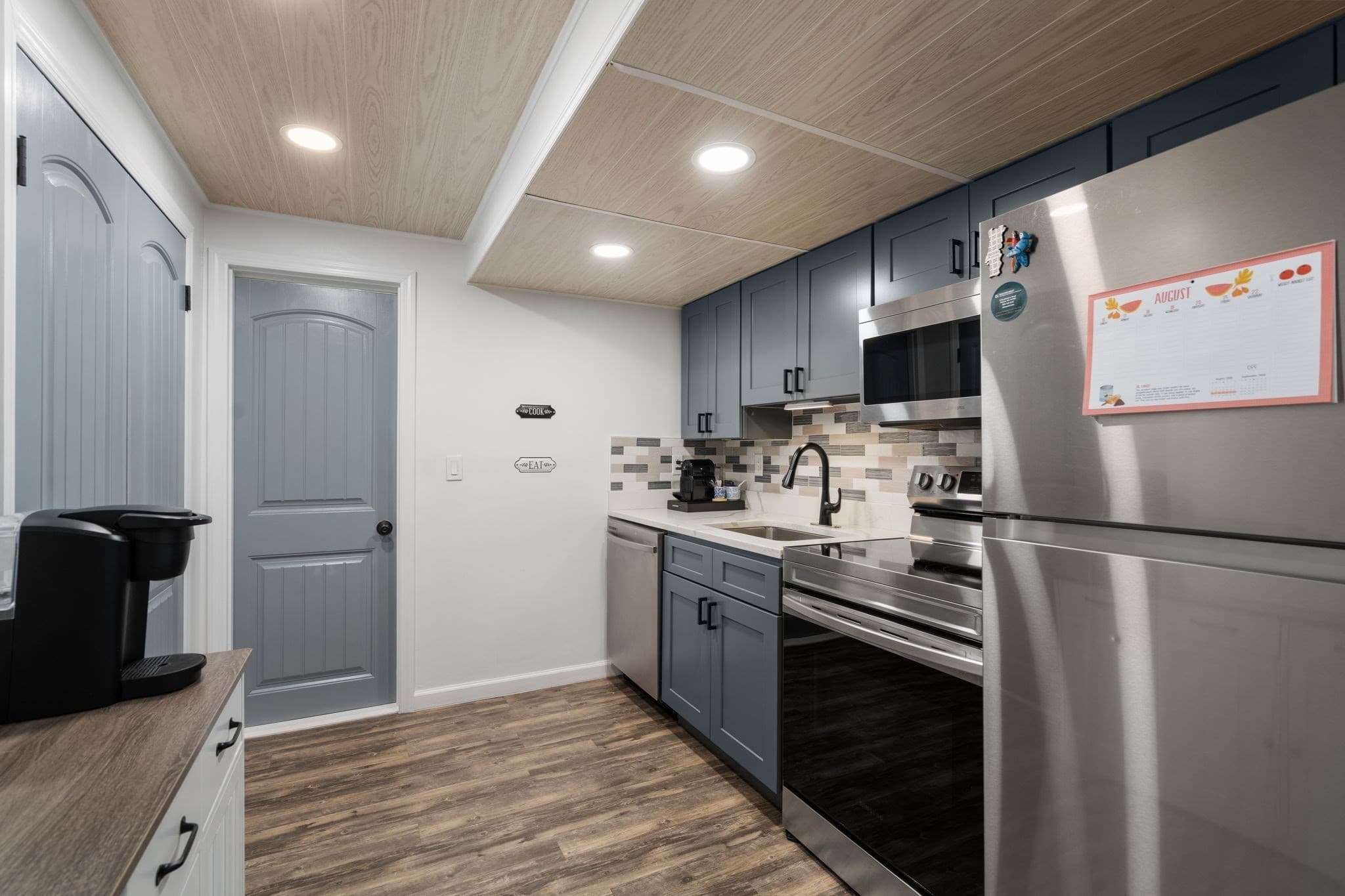 Condominium at 12 Shadowbrook Ln # 3, Milford MA 01757, Milford, photo 11 of 29