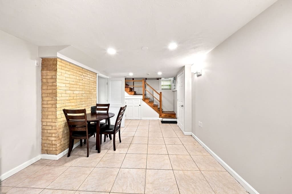55 Austin St, Boston MA 02136 photo 32