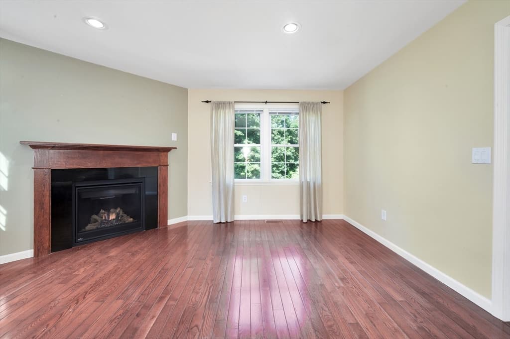 22 Winter St, Holbrook MA 02343 photo 13