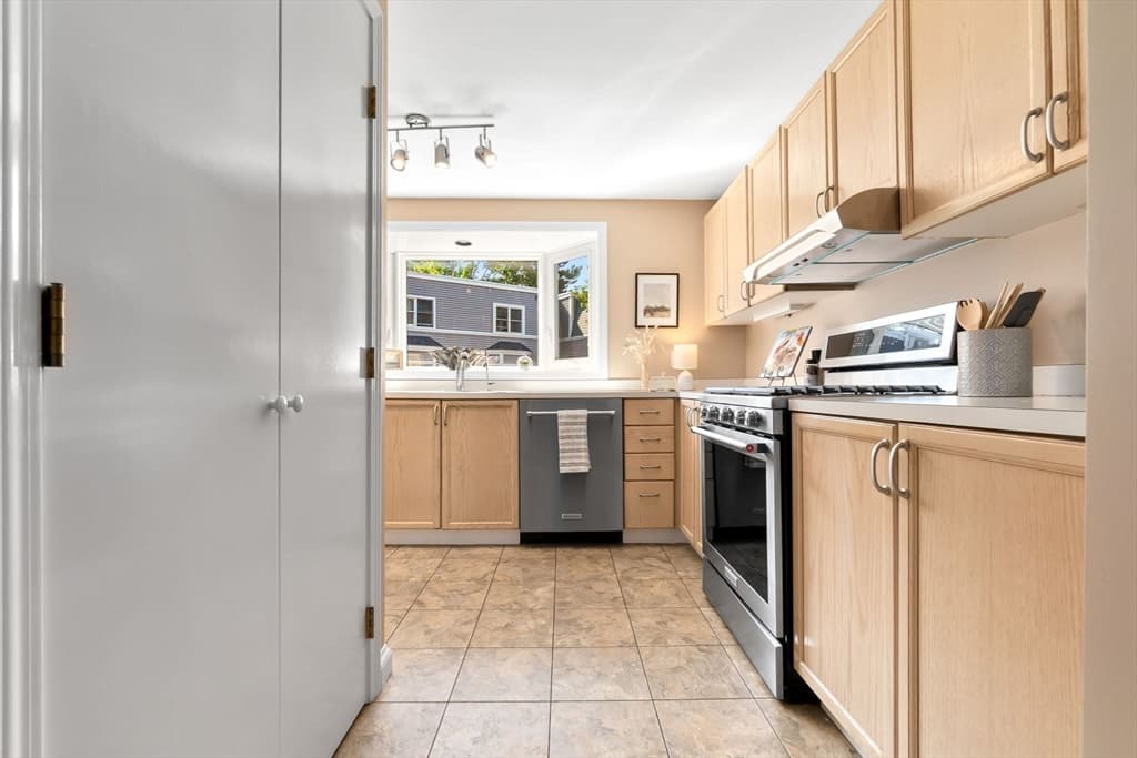 117 High St # 12A, Ipswich MA 01938 photo 9