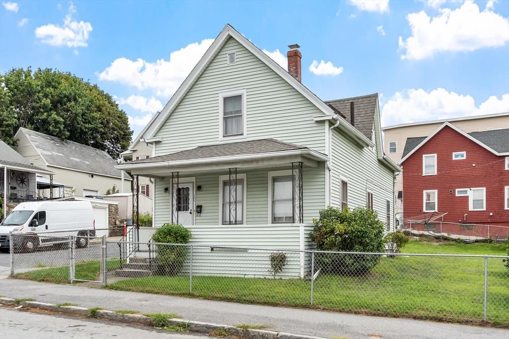 20 Orient Street, Worcester MA 01604 photo 3
