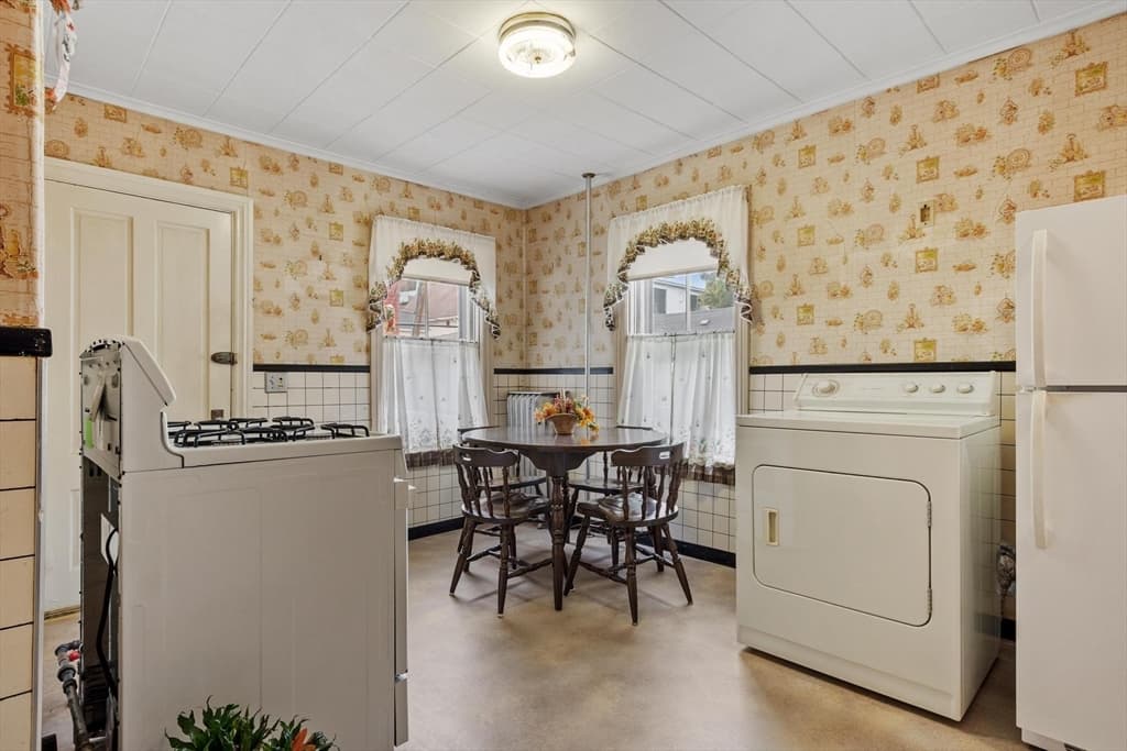 20 Orient Street, Worcester MA 01604 photo 9