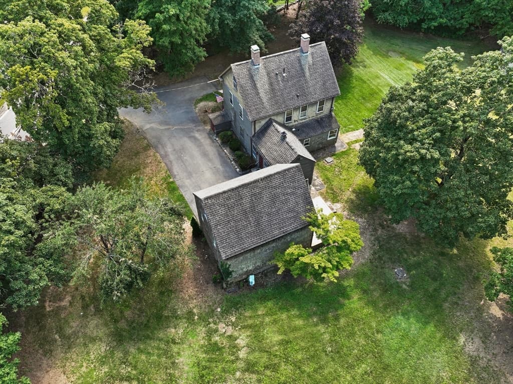 10 Poquanticut Ave, Easton MA 02334 photo 6