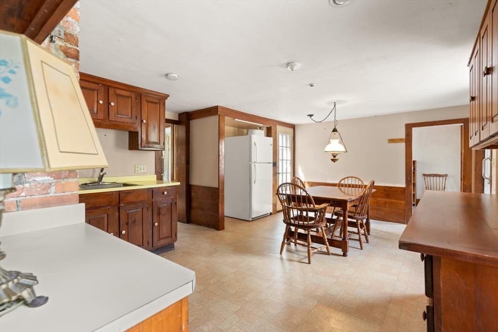 10 Poquanticut Ave, Easton MA 02334 photo 34