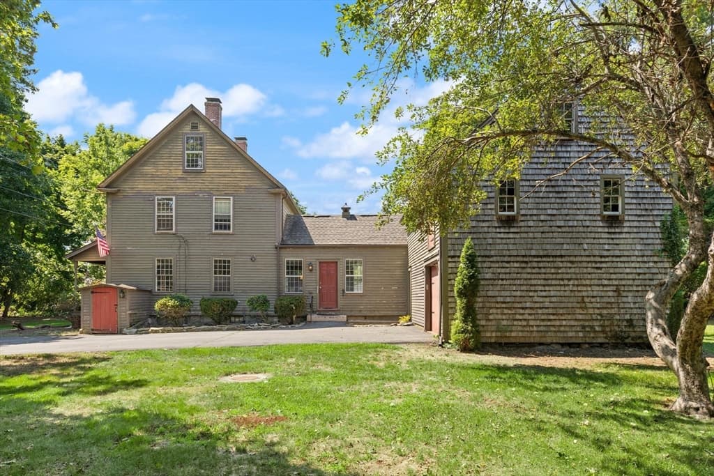 10 Poquanticut Ave, Easton MA 02334 photo 4