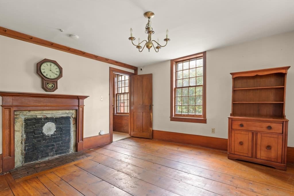 10 Poquanticut Ave, Easton MA 02334 photo 8