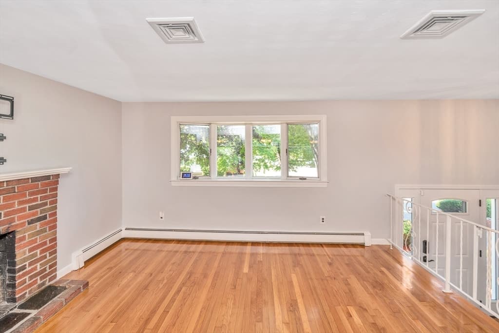 11 Coweeset Dr, Brockton MA 02301 photo 12