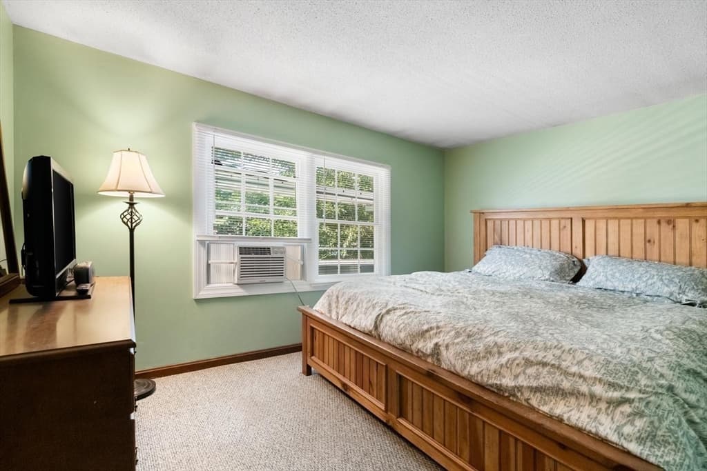 34 Heather St, Beverly MA 01915 photo 10