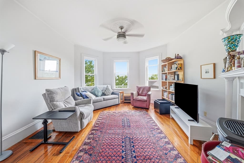 113 Antrim St # 3, Cambridge MA 02139 photo 4