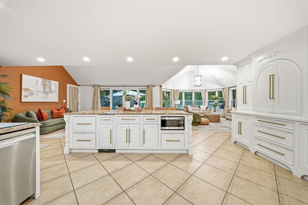 21 Monisa Kay Dr, Plymouth MA 02360 photo 7