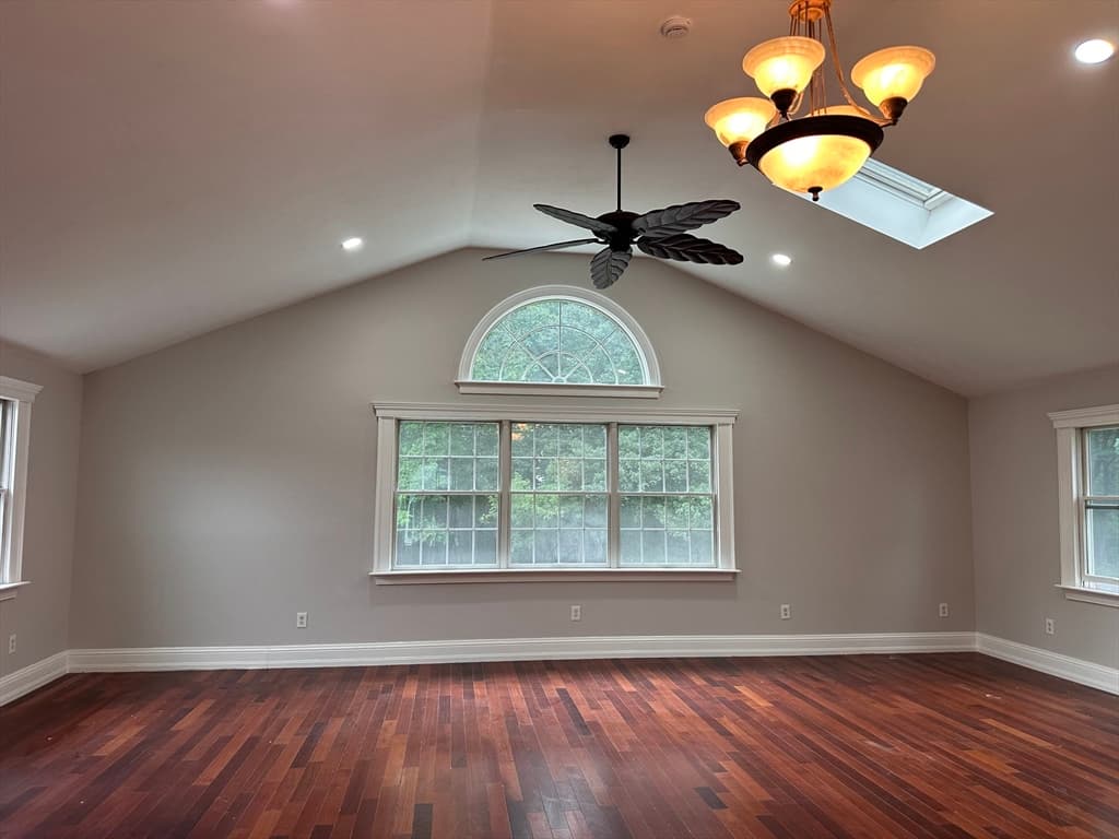 10 Linwood St, Oxford MA 01540 photo 5