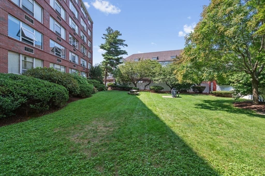 10 Hammond Pond Parkway # 607, Newton MA 02467 photo 23