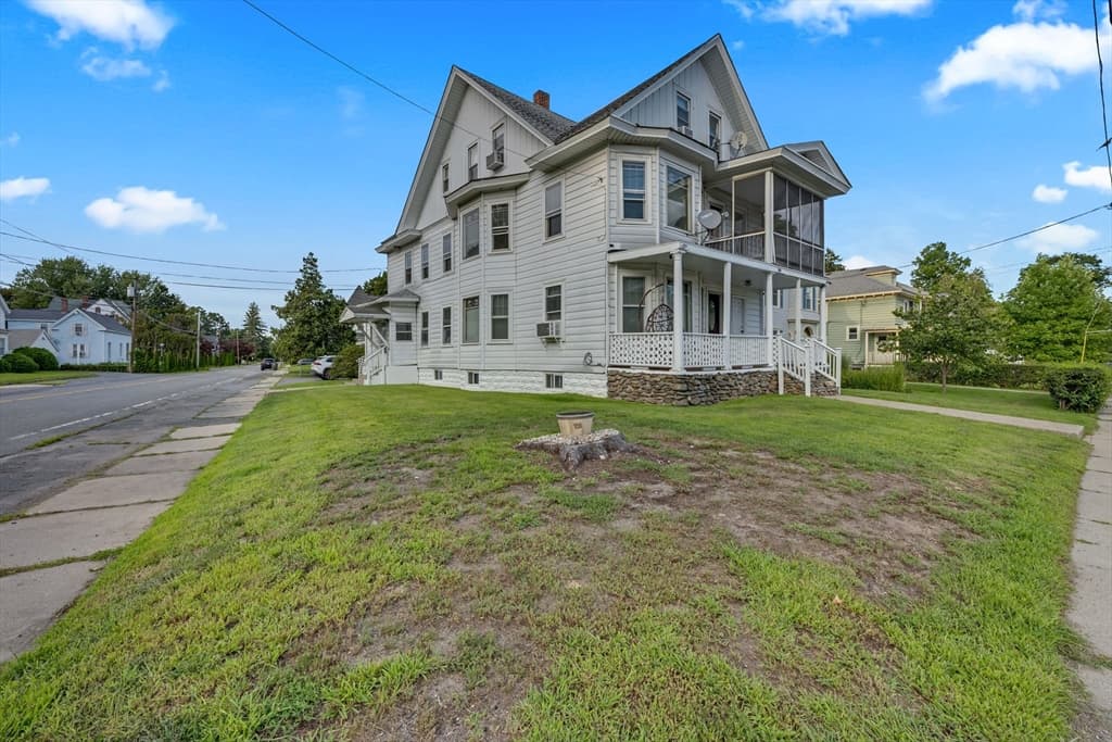 189 Walnut St, Leominster MA 01453 photo 2