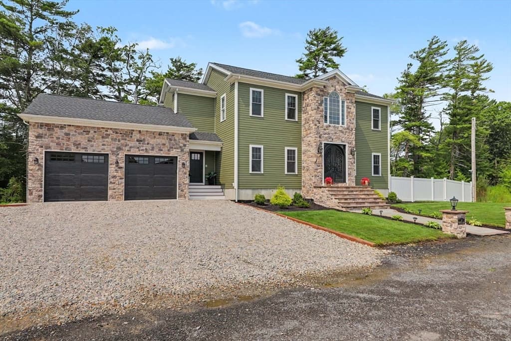 19 Katherine St, Acushnet MA 02743 photo 3