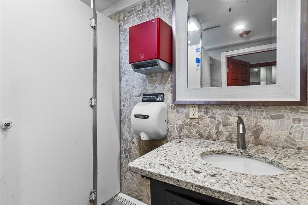 223-225 Bowdoin St, Boston MA 02122 photo 32